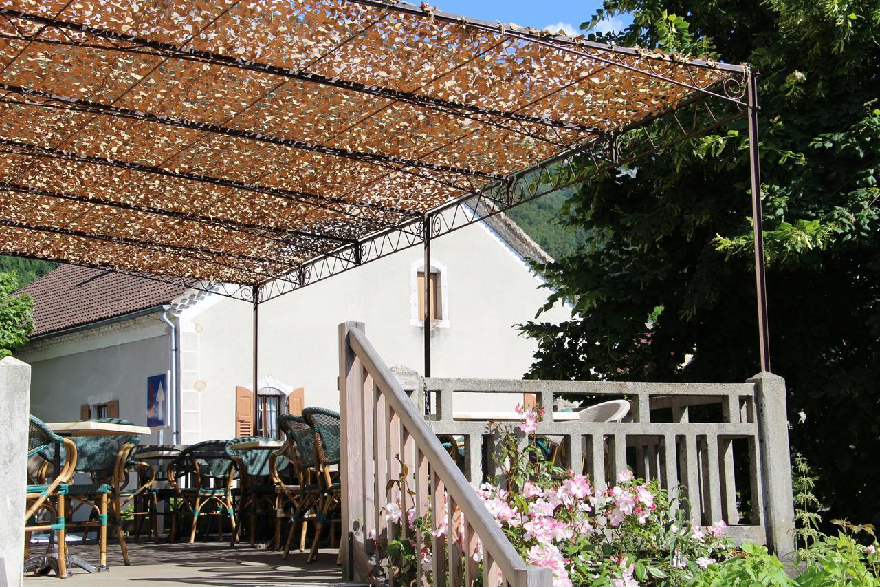 Cafe Brochier Hotel Saint-Julien-en-Vercors Exterior photo