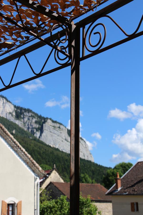 Cafe Brochier Hotel Saint-Julien-en-Vercors Exterior photo